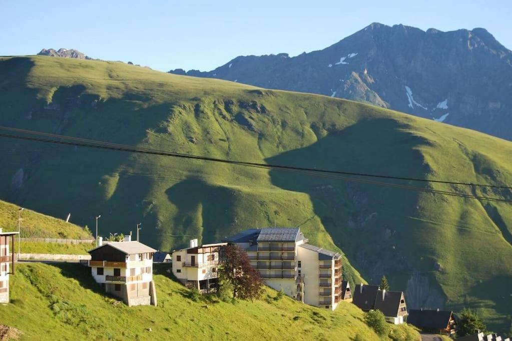 Vue Panoramique Sur Les Pyrenees Apartment Saint-Lary-Soulan Bagian luar foto